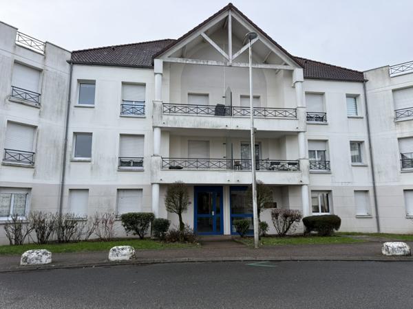 Appartement à LA CHAPELLE SAINT MESMIN (45380)