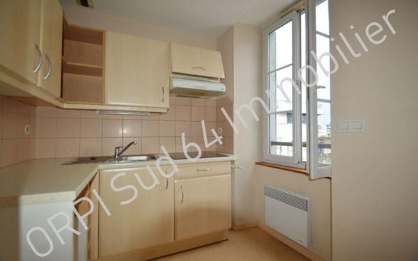 Appartement à louer    2 pièces • 34,38 m2 Pau