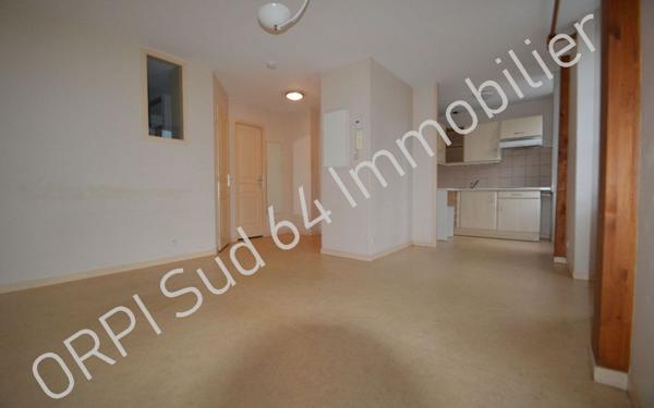 Appartement à louer    2 pièces • 34,38 m2 Pau