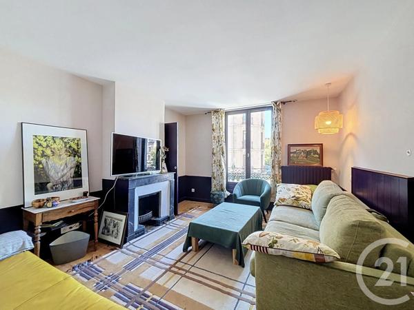 Appartement T5 à vendre  6 pièces - 187 m 2   LE PUY EN VELAY  - 43