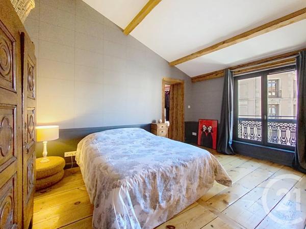 Appartement T5 à vendre  6 pièces - 187 m 2   LE PUY EN VELAY  - 43