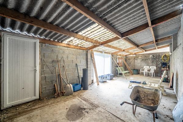 A Vendre Nantes Maison Proche Saint Félix 4 chambres a rénover en partie garage grand jardin