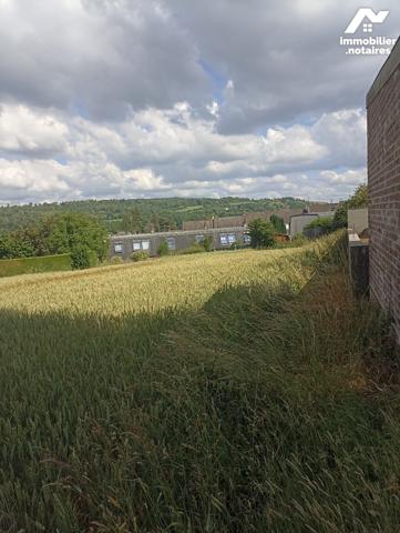 Terrain à bâtir d'une superficie de 3367m² avec possibilité de plusieurs constructions