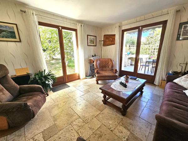 Maison proche bourg 4 chambres au calme