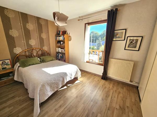 Maison proche bourg 4 chambres au calme