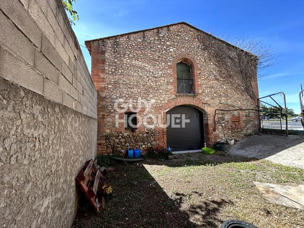 ENTREPOT 120m2 - Bon emplacement