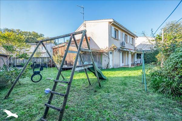 Maison à vendre |  Mérignac |  7 pièces | 141,5 m²