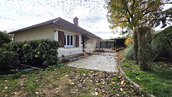 JOUY - RAVISSANTE Maison de 129 m²  4 pièces