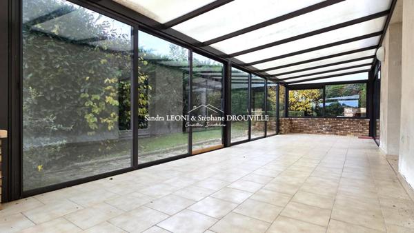 JOUY - RAVISSANTE Maison de 129 m²  4 pièces