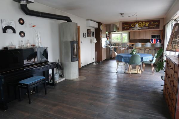 Maison 6 pièces agrémentée d'un terrain de 751m²