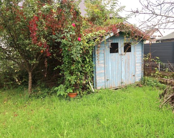 Maison 6 pièces agrémentée d'un terrain de 751m²