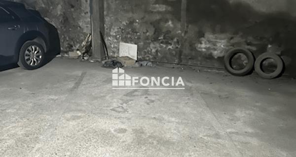 Location Parking 9 m² - Saint-étienne 42100
