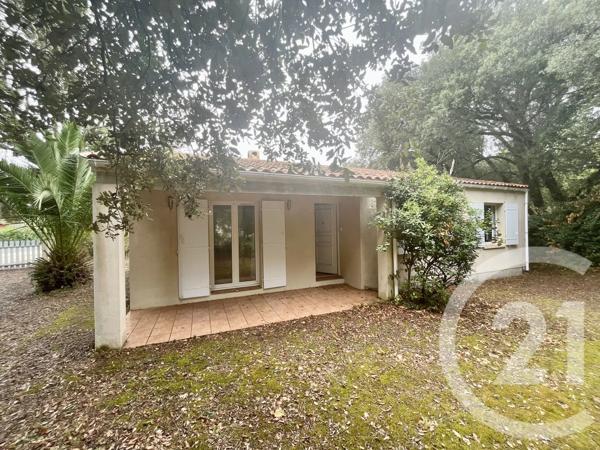 Maison à vendre  4 pièces - 78,35 m 2   ST PIERRE D OLERON  - 17