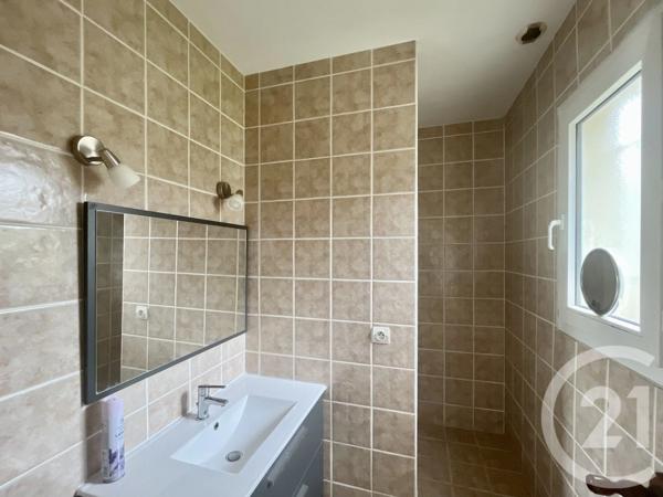 Maison à vendre  4 pièces - 78,35 m 2   ST PIERRE D OLERON  - 17