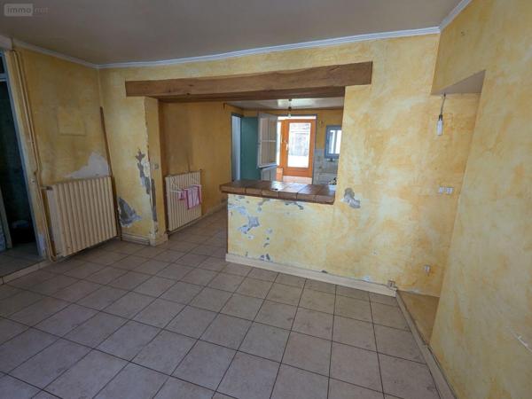 Maison à restaurer à vendre à Nogent-le-Rotrou dans l'Eure-et-Loir (28400), ref : 17 MC   
PATY