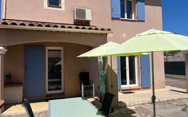 Maison à vendre    4 pièces •  Saint-Cyr-sur-Mer