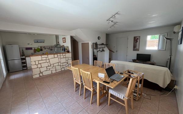 Maison à vendre    4 pièces •  Saint-Cyr-sur-Mer