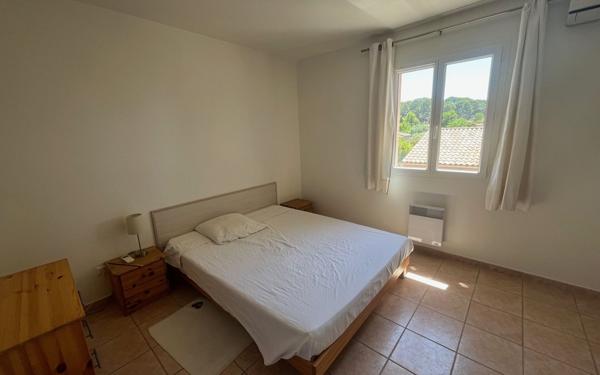 Maison à vendre    4 pièces •  Saint-Cyr-sur-Mer