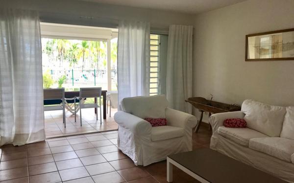 Appartement à louer    3 pièces • 74 m2 Le Gosier