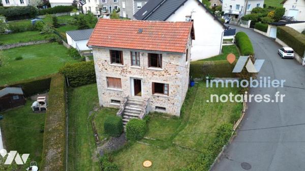 MAISON EN PIERRE DE CARACTÈRE – SAINT-CHÉLY-D'APCHER