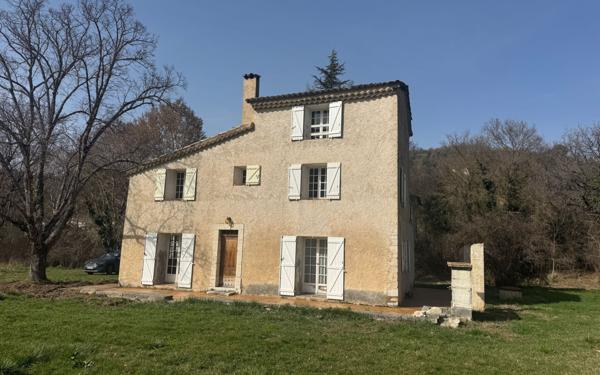 Maison à vendre    6 pièces • 152 m2 Riez