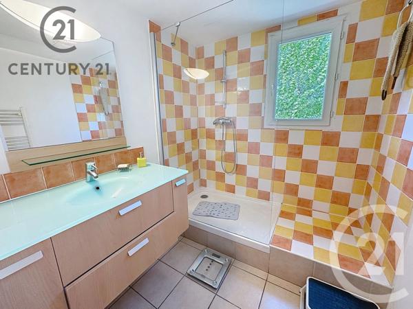 Appartement Duplex à vendre  4 pièces - 82 m 2   AVIGNON  - 84