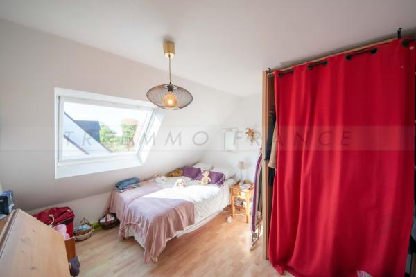 A VENDRE - GUILERS - MAISON DE 150 M² - 4 CHAMBRES - TERRAIN DE 545 M² - DEPENDANCES - 354000€