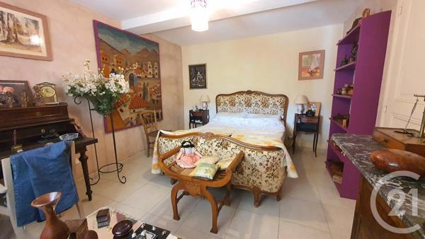 Maison à vendre  6 pièces - 144 m 2   LES ISSAMBRES  - 83