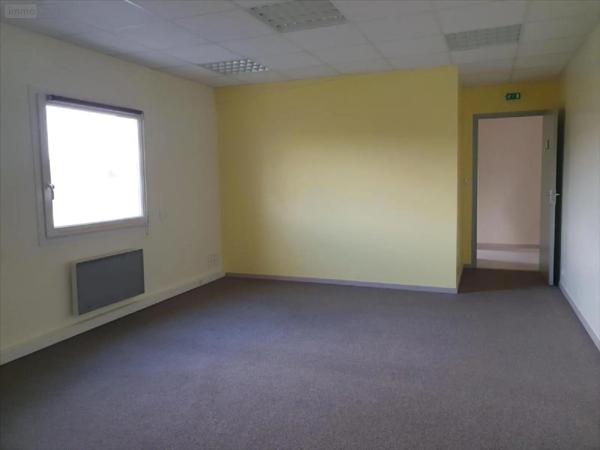 Location - Immeuble Mardeuil 51530 2 pièces 93 m 2 885 m 2