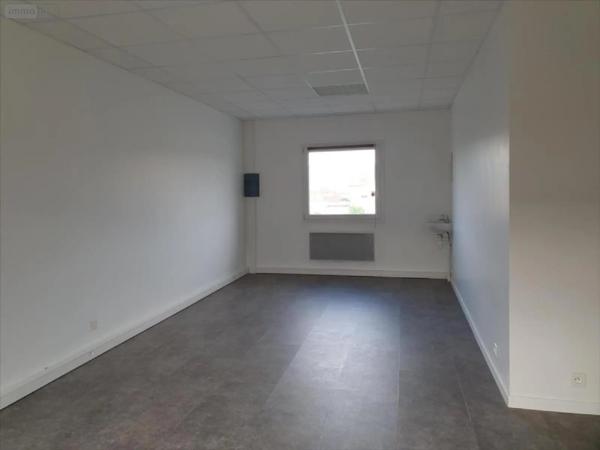 Location - Immeuble Mardeuil 51530 2 pièces 93 m 2 885 m 2