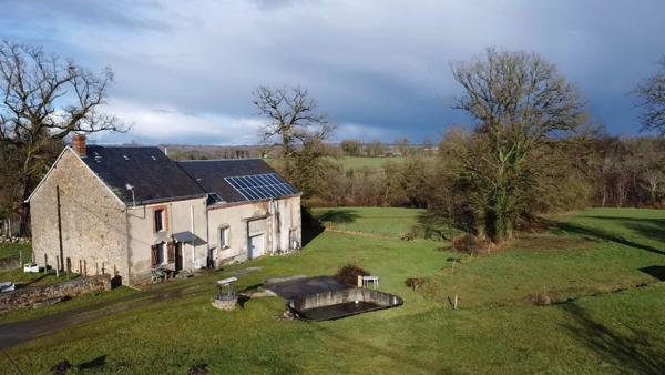 Maison à vendre 154 m² grange dépendances terrain 3400 m² 6 BONNAT (23)