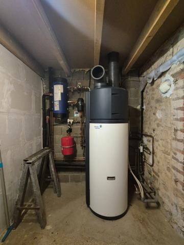 Maison à vendre 154 m² grange dépendances terrain 3400 m² 6 BONNAT (23)