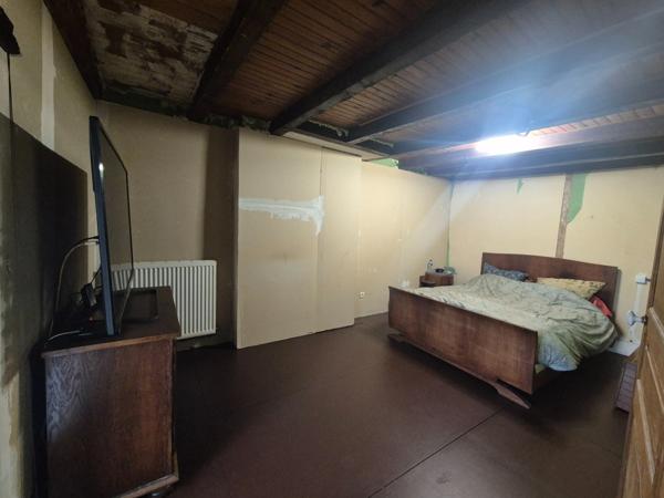 Maison à vendre 154 m² grange dépendances terrain 3400 m² 6 BONNAT (23)