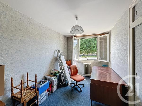 Appartement F4 à vendre  4 pièces - 66,97 m2 ST DENIS - 93