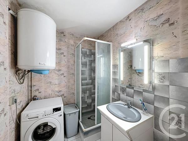 Appartement F4 à vendre  4 pièces - 66,97 m2 ST DENIS - 93