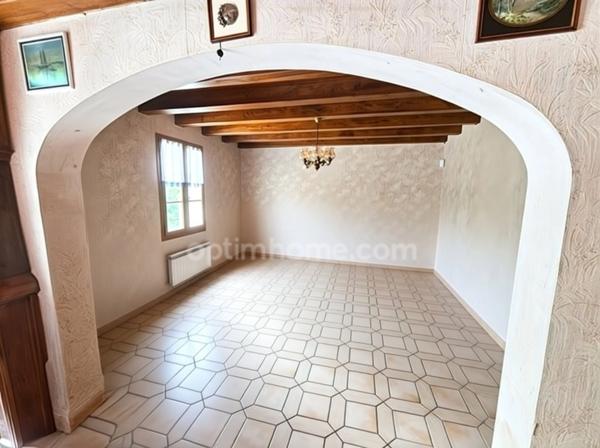 RARE !!! Maison de 230 M² DE SURFACE COMPRENANT UNE MAISON, UN GARAGE POUR BATEAU ET UN STUDIO sur RIVEDOUX PLAGE (17)