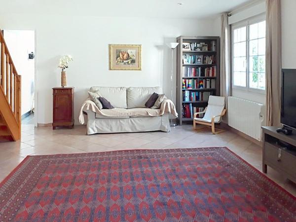 Maison familiale 3 chambres avec jardin - Quartier calme et recherché à Carrières-sous-Poissy