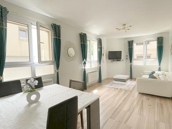 CHAVILLE - Stade - Maison de 6 pièces, 4 chambres et bureau, excellent état €700 000 ** - Référence 572-C
