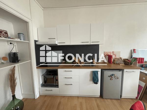 Location Studio 35 m² - 26 RUE SERVIEZ Pau 64000