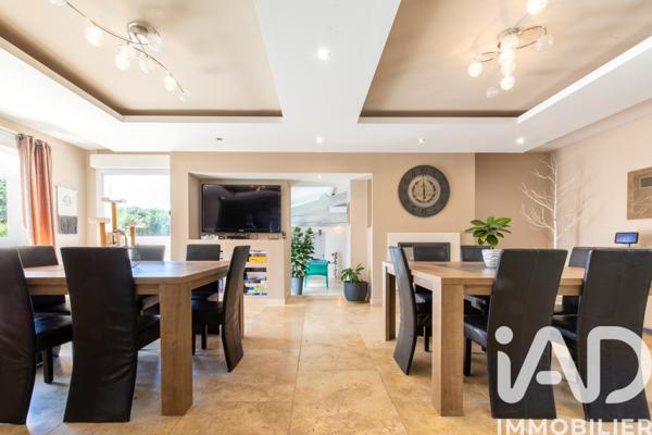 Maison à vendre 11 pièces 275 m² Carpentras