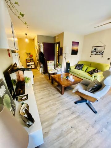 Marseille (13004) 13004 Limite 13012 - Chartreux / Montolivet: appartement de 54m² en vente 174 000 €