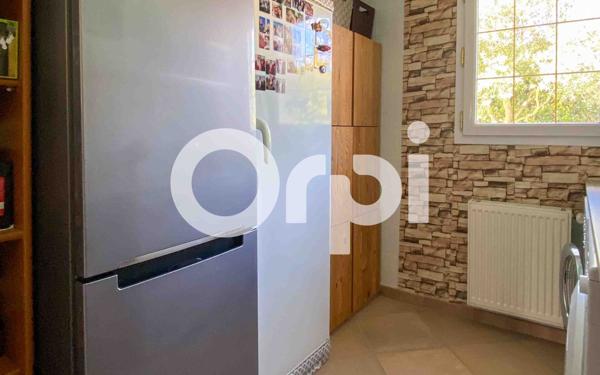 Maison à vendre    7 pièces •  Distré