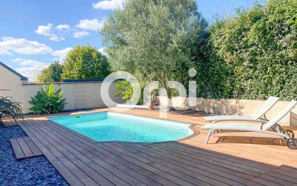 Maison à vendre    7 pièces •  Distré