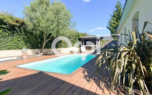 Maison à vendre    7 pièces •  Distré