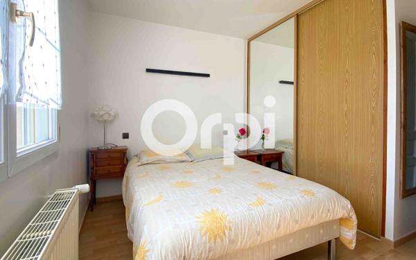 Maison à vendre    7 pièces •  Distré