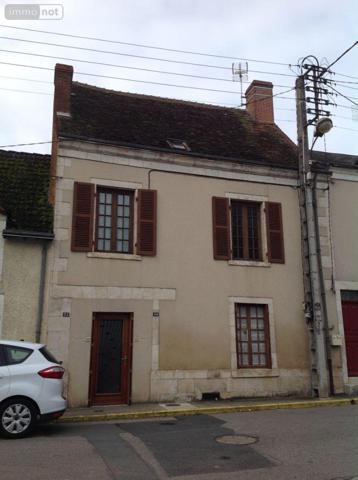 Maison de ville à vendre à Saint-Gaultier dans l'Indre (36800), ref : 037/2189