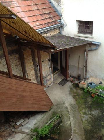 Maison de ville à vendre à Saint-Gaultier dans l'Indre (36800), ref : 037/2189