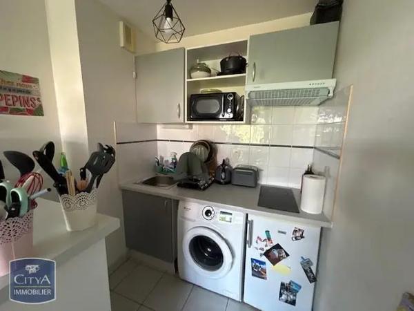 Appartement à louer 2 pièces 36.63m² Poitiers (86000)