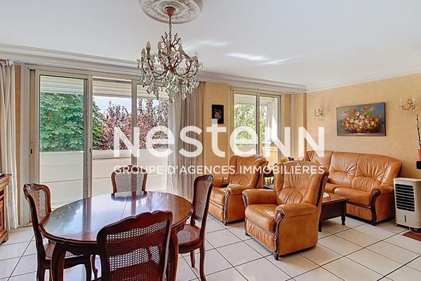 Appartement Bron T4 avec balcon, cave et ascenseur - 2 Chambres - Donnant sur Parc des ESSARTS - 69500 BRON