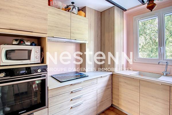 Appartement Bron T4 avec balcon, cave et ascenseur - 2 Chambres - Donnant sur Parc des ESSARTS - 69500 BRON